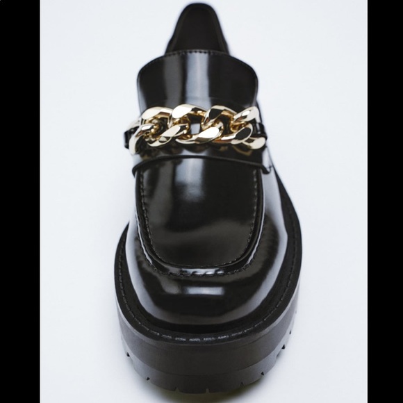 NWOT ZARA Chain Loafers - Picture 5 of 7